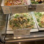 ＲＦ１ - 料理写真:京都の湯葉とちりめん山椒のサラダ