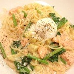 モッチモパスタ - ふわふわ半熟タマゴのカルボナーラ