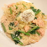 モッチモパスタ - ふわふわ半熟タマゴのカルボナーラ