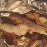 自然派レストラン TERRA - 天然明石鯛、ジロール、ポルチーニのホイル焼（2012/11月）