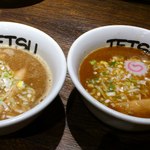 つけめんTETSU - 特製つけ麺＆辛つけ麺のスープ