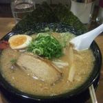 黒こってりラーメン