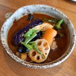 カレー気分 - チキンやさい