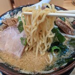 Hokkaidouramen misokuma - ツルプリな中細やや縮れな麺