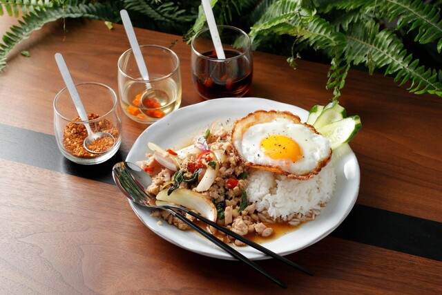 食べ台湾 美味しい台北 金峰魯肉飯 中正紀念堂近くにあるいつも混んでる魯肉飯のお店 アジア料理 レシピ 食べ物のアイデア 台湾料理