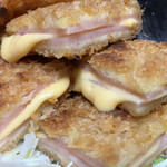 Gouke Seinikuten - 「チーズサンド」はこのチーズのとろけ具合が素敵です♪