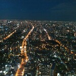 第一旭 - おまけ：帰る前に立ち寄ったあべのハルカス屋上から大阪の夜景を。北方向なので四天王寺や大阪城らしいものが見えます。