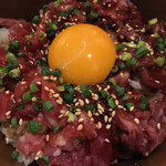 kagurazakanikuzushi - 桜ユッケ丼 850円