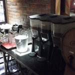 渋谷アチェーゾ - 201211　ACCESO　座席から（右斜前）ドリンクバー