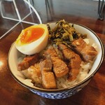 龍潭酒家 - 魯肉飯