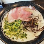 龍潭酒家 - 特製豚骨ラーメン（アップ）