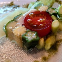 中国飯店 麗穂 - 崩しながら食べ進む