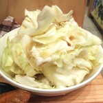 奇跡の手羽先 サラリーマン横丁 - おかわりキャベツは山盛りでした(2021.8/中旬)