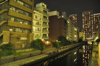 Naviglio - 橋の上から見たテラス側