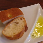 リストランテ ソライア - 2021年の｢スペシャルディナーコース｣フォカッチャ＆バゲット