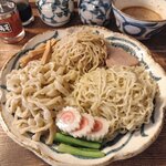 拉麺酒房 熊人 - 特製つけ麺3種盛り､醤油＆味噌