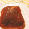 レフボン - チョコバニラくりぃーむパン(￥162)。
手は汚れますが我満しましょうｗ
