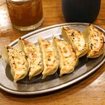 Turukame Hachiban - 神戸 味噌だれ餃子