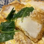 南部家敷 - かつ丼（味噌汁付き）の豚かつ