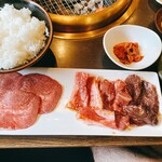 Yakiniku Suehirokan - 