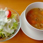カフェココチ - 料理写真:サラダ＆スープ