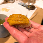 うを徳 - 雲丹のにぎり