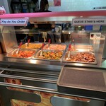 Kuya's Kusinang Pinoy - 日替わり総菜