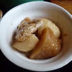 仙人小屋 - 定食の小鉢（ジャガイモの煮つけ）