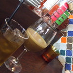 il luogo di TAKEUCHI - ジャスミンティーとスムージー