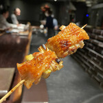 YAKITORI 燃 es - バリバリの皮と肉汁吸い込んだ禰宜とのバランスが口の中で弾けます！