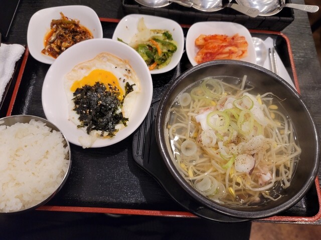 豆もやしクッパ専門店 ともこ 西武新宿 韓国料理 食べログ 豆もやしクッパ専門店 ともこ 西武新宿 韓国料理 食べログ