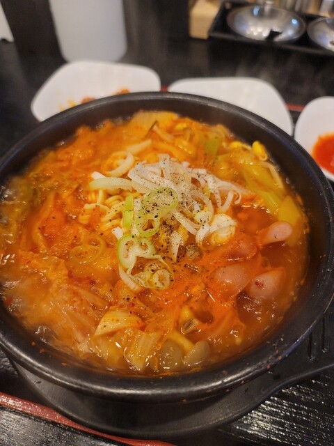 豆もやしクッパ専門店 ともこ 西武新宿 韓国料理 食べログ