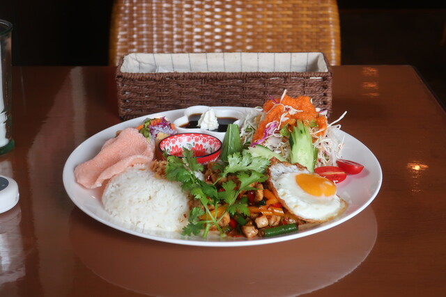 アジアンキッチン ジャスミン Asiankitchen Jasmine 鵠沼海岸 タイ料理 食べログ