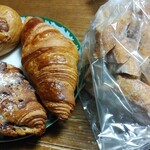 BOUL'ANGE 大同生命札幌ビル店 - バゲット、クロワッサン、餅と餡子のクロワッサンダマンド、ミルクティープチパン