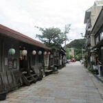 鮎宗 - 左、鮎宗茶屋、右、鮎宗旅館