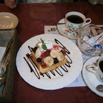 龍門 - ハワイアンワッフルと珈琲