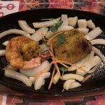 ニュー ナマステ - 大きなタンドリーエビとタンドリーフィッシュ
