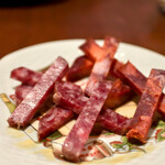 Rokuri - おつまみサラミ（小皿）　385円