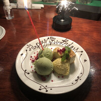 カルネジーオ イースト - 