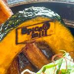 Spice&mill - 【2021年08月】かぼちゃにロゴの焼き印が入っているのも特徴的。