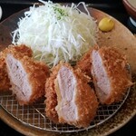 平田牧場 - ◆「三元豚ヒレカツ膳」120グラム