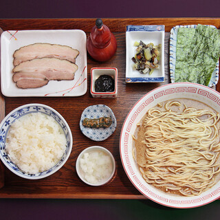 炭火焼濃厚中華そば 奥倫道_2