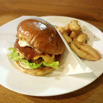 マグズカフェ - MUGベーコンチーズバーガー