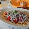 TRATTORIA L'AMATRICIANA - 北限しらすとトマトのペペロンチーノ(2021.08)