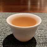 蒼 - 台湾の金萱茶
      赤座海老の料理の濃厚な味を楽しみましたからここで一度リセットします。