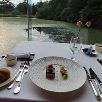 ボーセジュール - フォアグラのテリーヌ
                    葡萄のジュレ