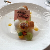 ボーセジュール - デザート
                      誕生日のデコレーション入り
                      ちょっとしたサプライズ