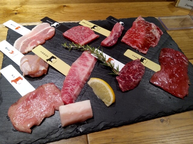 熟成和牛焼肉エイジング ビーフ Tokyo 新宿三丁目店 新宿三丁目 焼肉 ネット予約可 食べログ