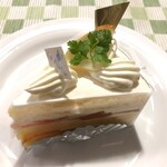 ラ・ファリーヌ - 白桃のショートケーキ（600円）