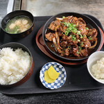 居酒屋食堂 とりあえず…やましげ - ハラミ定食、ご飯(大)  ¥770-